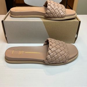 Dolce Vita Grazie Sandals
